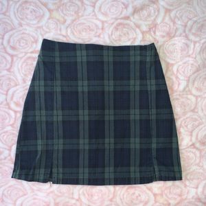 **MUST GO** Brandy Melville Plaid Skirt